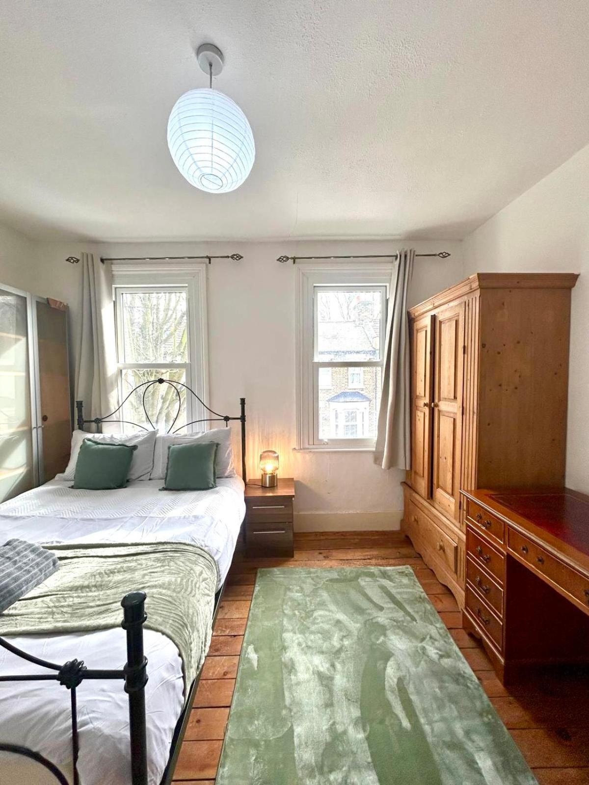 Stunning 2bedroom House With Backyard In Stratford Appartamento