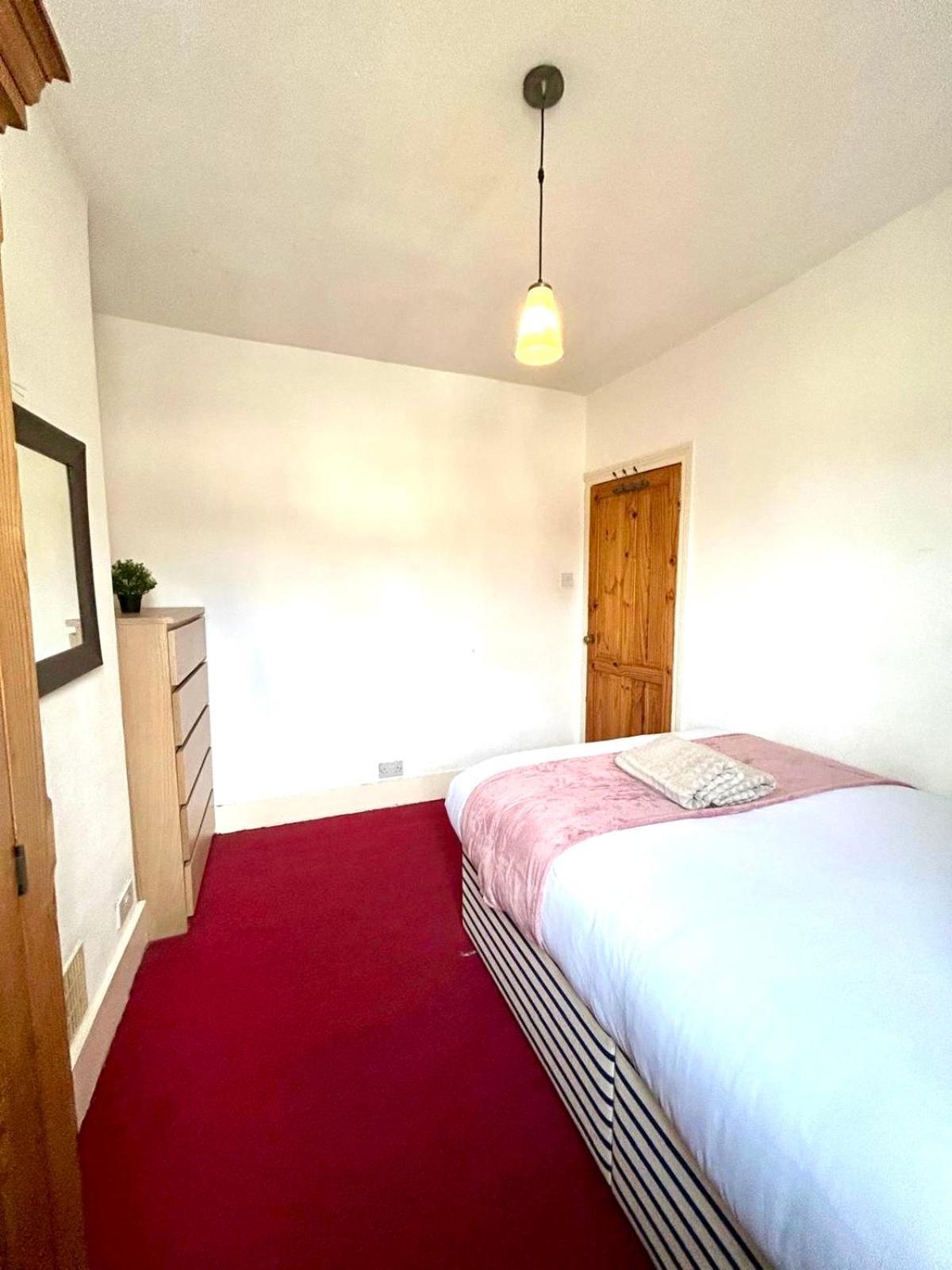 Appartamento Stunning 2bedroom House With Backyard In Stratford Londra